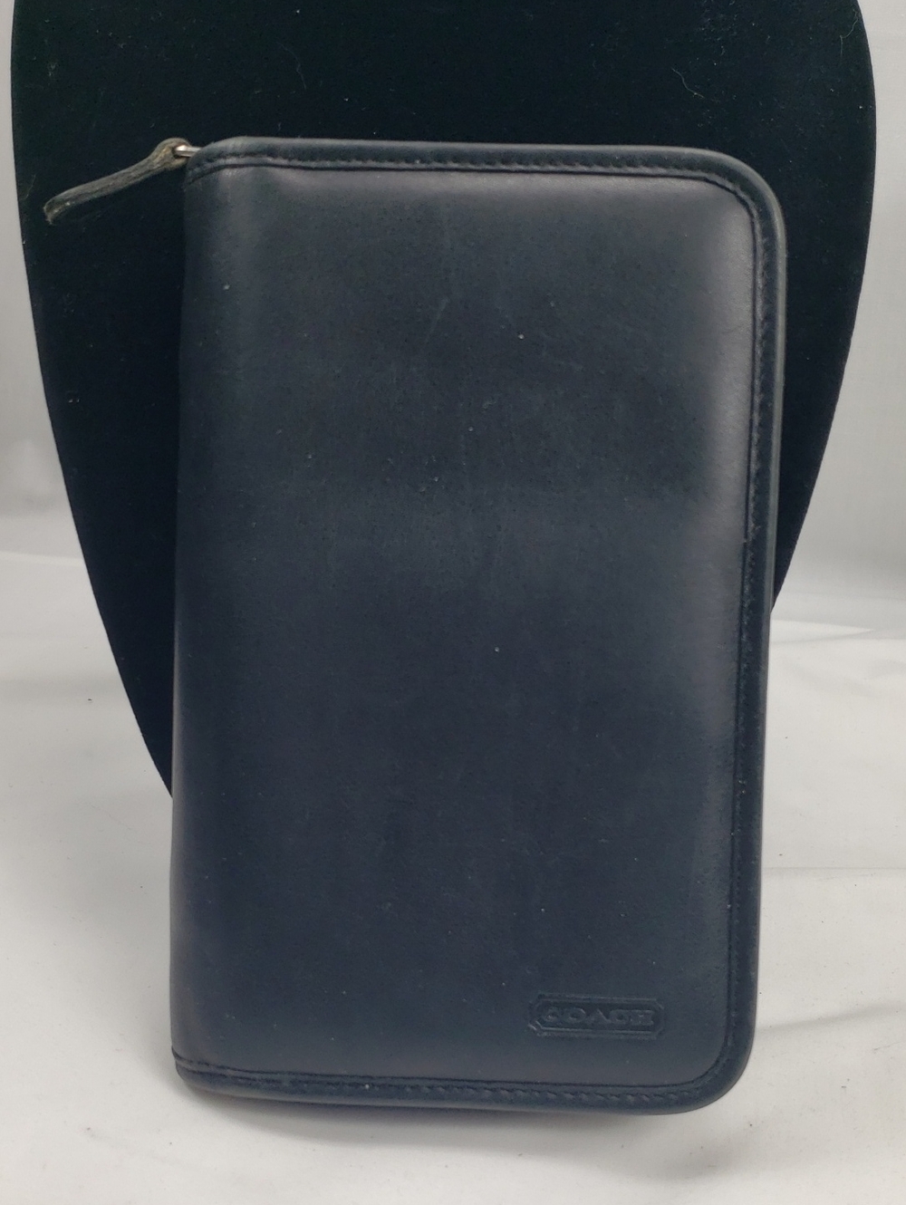 Vintage Coach Wallet Black Leather Zip Closure